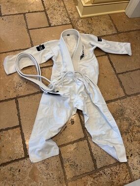 Kids Elite White and Black jiu jitsu gi